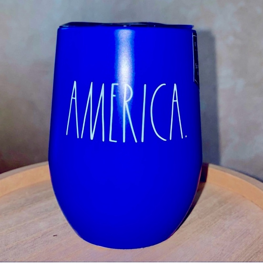 Rae Dunn AMERICA Insulated Stainless Steel Blue Wine Glass with Lid NEW!!